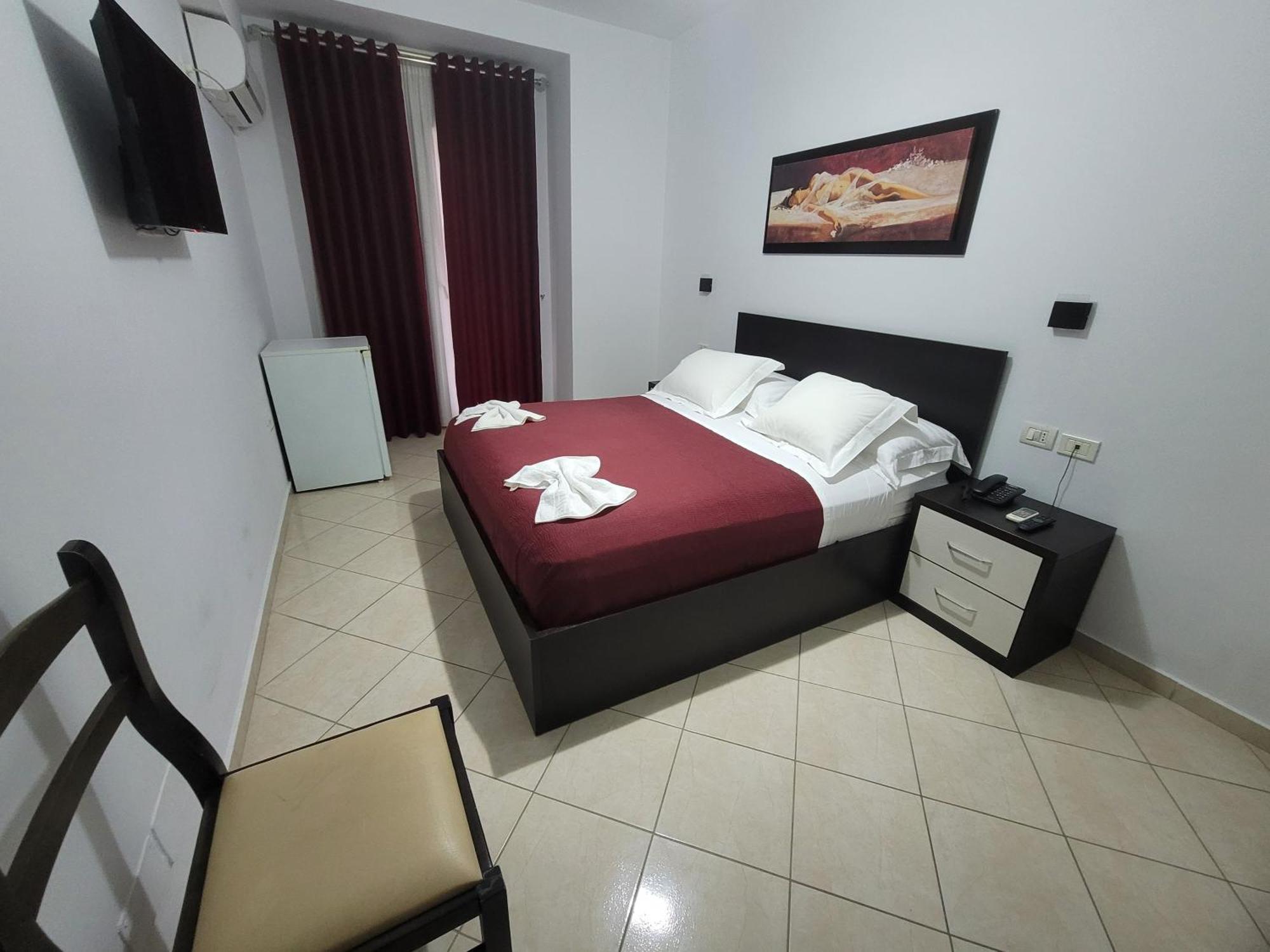Haris Hotel Vlorë Eksteriør bilde