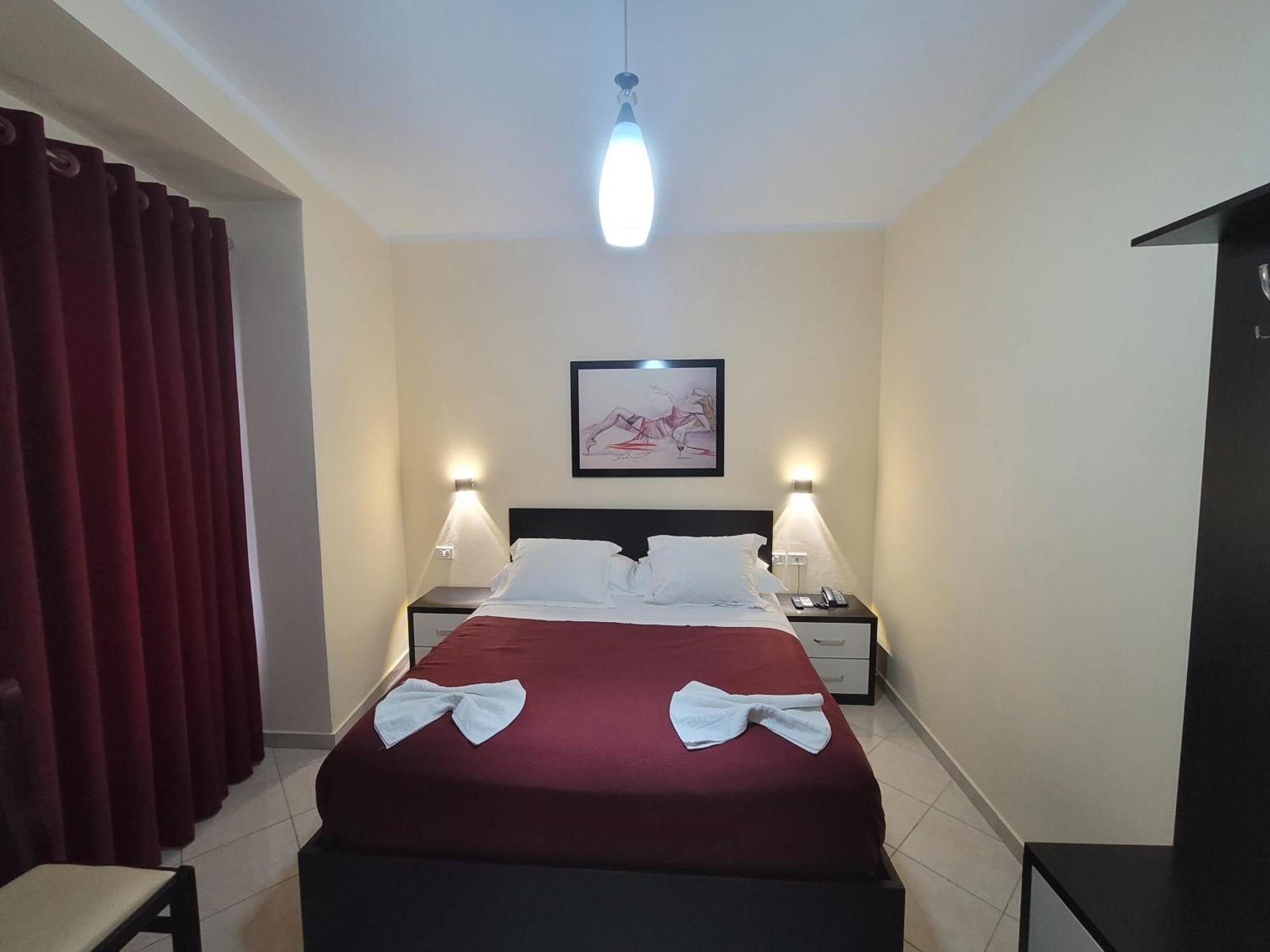 Haris Hotel Vlorë Eksteriør bilde