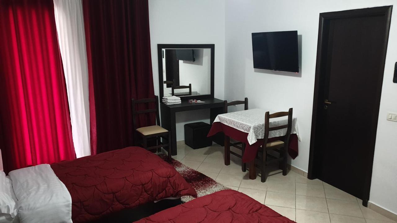 Haris Hotel Vlorë Eksteriør bilde